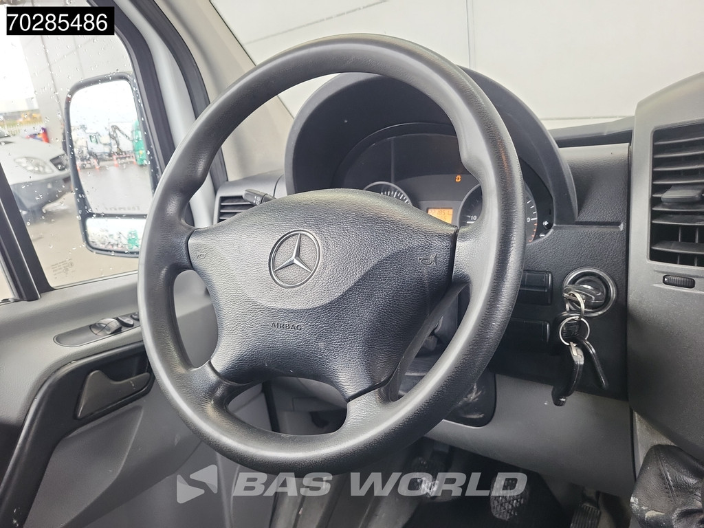 Mercedes-Benz Sprinter 313 CDI L2H2 Airco Cruise Parkeersensoren L2 APK 01-2026 11m3 Airco Cruise control 15