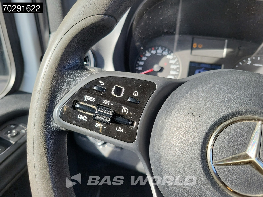 Mercedes-Benz Sprinter 314 CDI Automaat L2H2 Airco Cruise Camera MBUX CarPlay Euro6 L2 12m3 Airco Cruise control 17