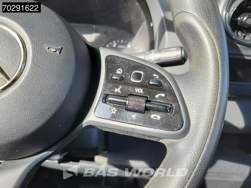 Mercedes-Benz Sprinter 314 CDI Automaat L2H2 Airco Cruise Camera MBUX CarPlay Euro6 L2 12m3 Airco Cruise control 18