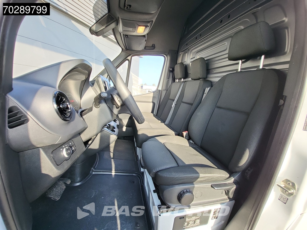 Mercedes-Benz Sprinter 314 CDI Automaat L2H2 LED Airco Cruise Camera MBUX CarPlay Euro6 L2 12m3 Airco Cruise control 11
