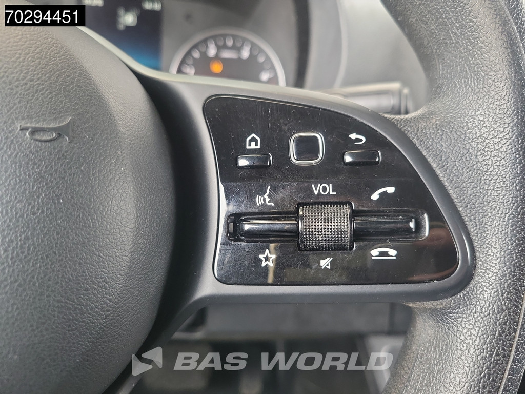 Mercedes-Benz Sprinter 314 CDI Automaat L2H2 LED Airco Cruise Camera MBUX CarPlay Euro6 L2 12m3 Airco Cruise control 16