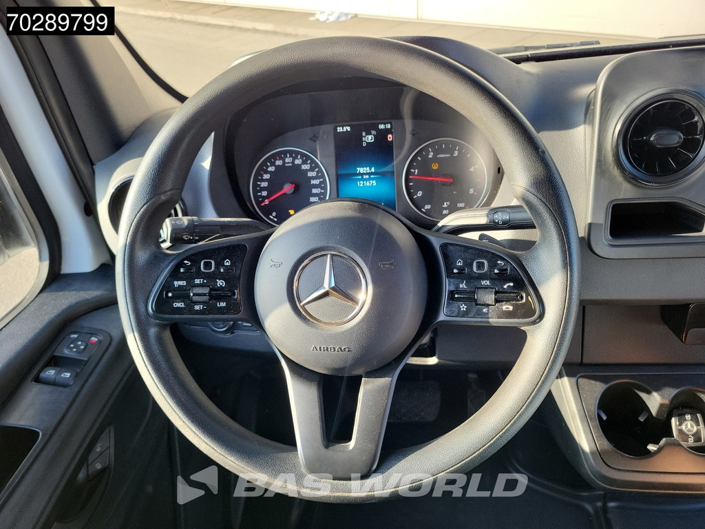 Mercedes-Benz Sprinter 314 CDI Automaat L2H2 LED Airco Cruise Camera MBUX CarPlay Euro6 L2 12m3 Airco Cruise control 17