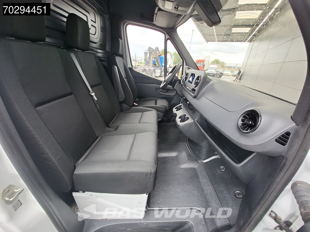 Mercedes-Benz Sprinter 314 CDI Automaat L2H2 LED Airco Cruise Camera MBUX CarPlay Euro6 L2 12m3 Airco Cruise control 18