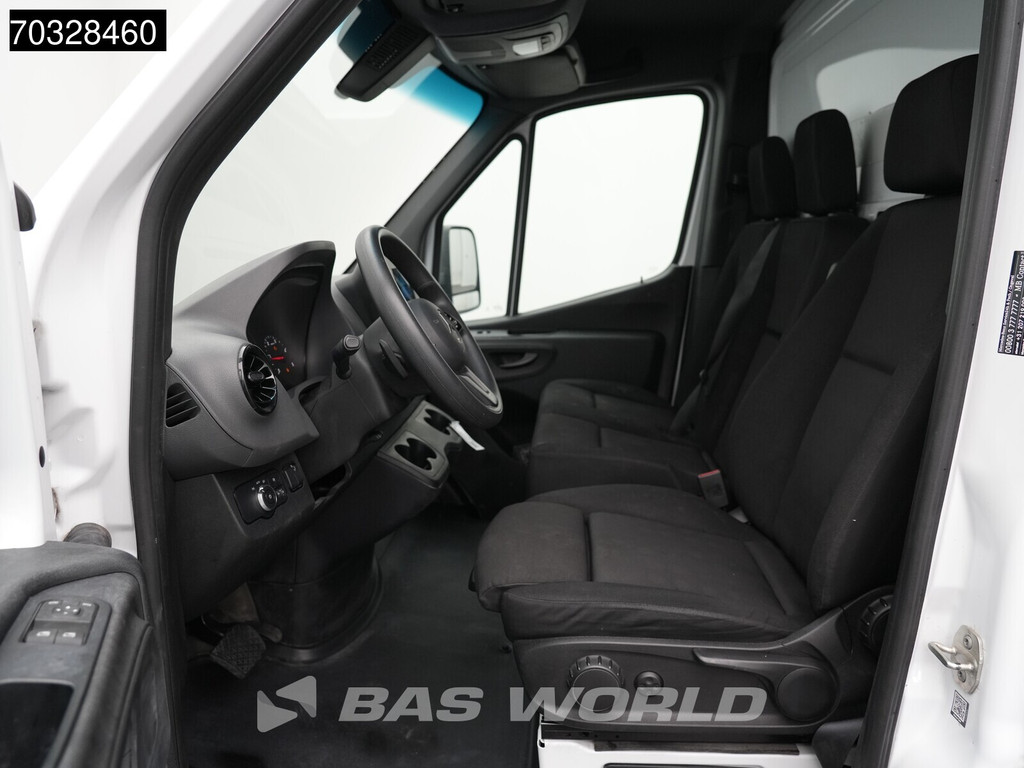 Mercedes-Benz Sprinter 314 CDI Automaat Laadklep Bakwagen Airco Cruise Camera MBUX CarPlay Lat om Lat DHollandia Euro6 Meubelbak Koffer Airco Cruise control 14