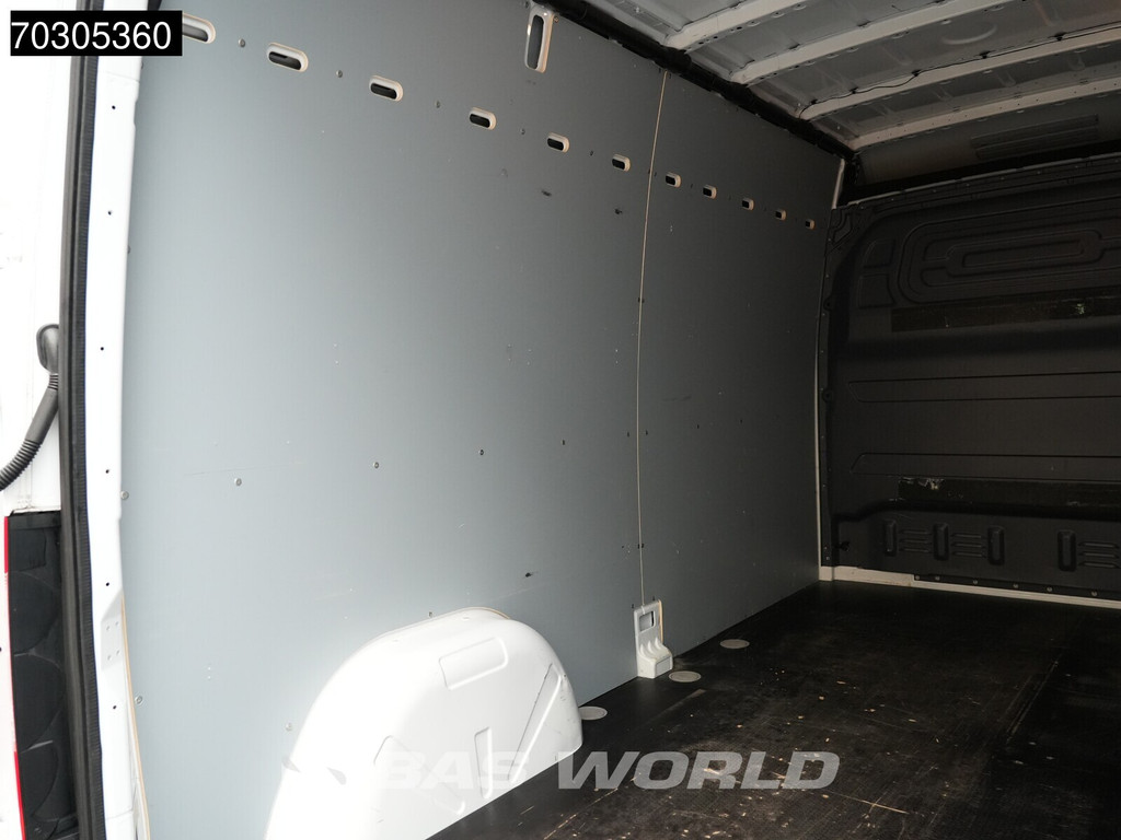 Mercedes-Benz Sprinter 315 CDI Automaat L2H2 150PK Airco Camera MBUX CarPlay Euro6 L2 Airco 12