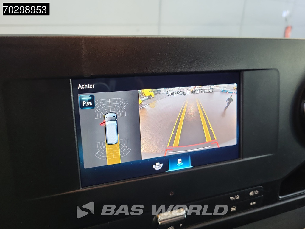 Mercedes-Benz Sprinter 315 CDI Automaat L2H2 150PK Airco Camera Parkeersensoren MBUX CarPlay Euro6 L2 12m3 Airco 12