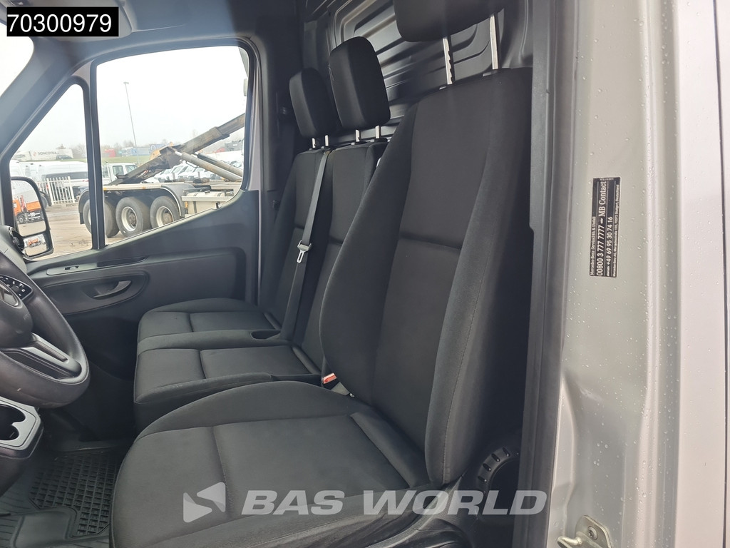 Mercedes-Benz Sprinter 315 CDI Automaat L2H2 150PK Airco Camera Parkeersensoren MBUX CarPlay Euro6 L2 Airco 12