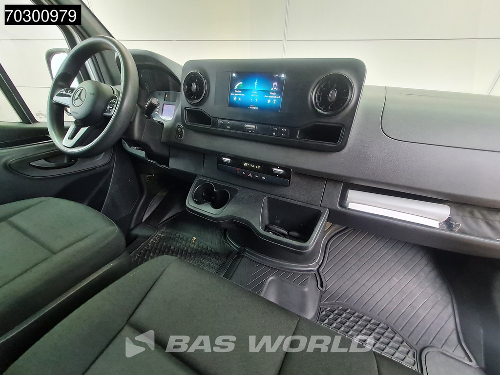 Mercedes-Benz Sprinter 315 CDI Automaat L2H2 150PK Airco Camera Parkeersensoren MBUX CarPlay Euro6 L2 Airco 13