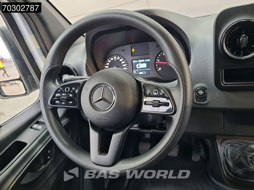 Mercedes-Benz Sprinter 315 CDI L3H2 150PK Airco Cruise Camera MBUX CarPlay Euro6 L3 Airco Cruise control 17