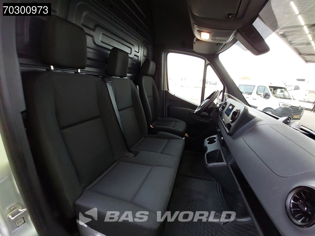 Mercedes-Benz Sprinter 315 CDI Special Edition Automaat L2H2 Airco Camera Parkeersensoren v+a MBUX CarPlay Velgen Euro6 L2 Airco 12