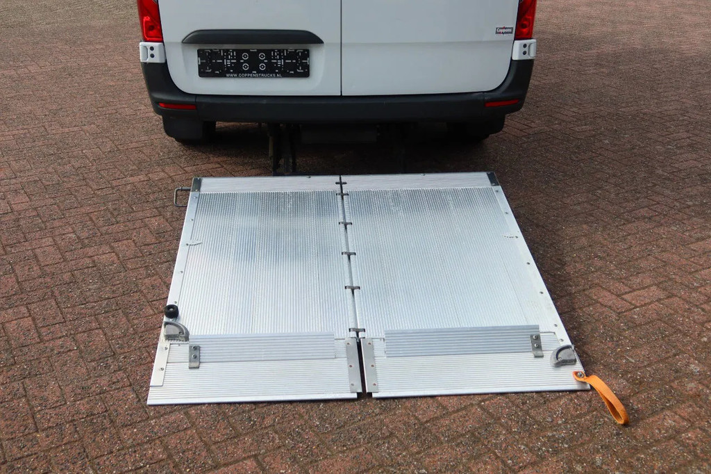 Mercedes-Benz Sprinter 316 L2/H2 Klep 13