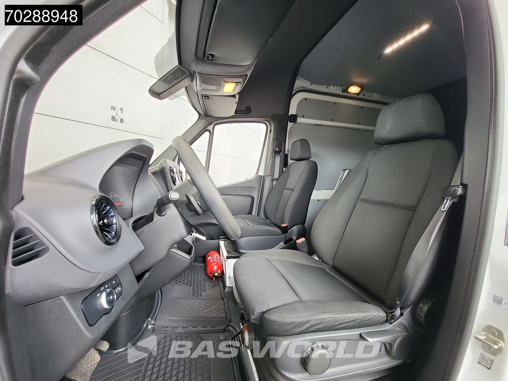 Mercedes-Benz Sprinter 316 CDI Automaat L3H2 160PK Airco Cruise Camera Parkeersensoren MBUX CarPlay Standkachel Euro6 L3 10m3 Airco Cruise control 11