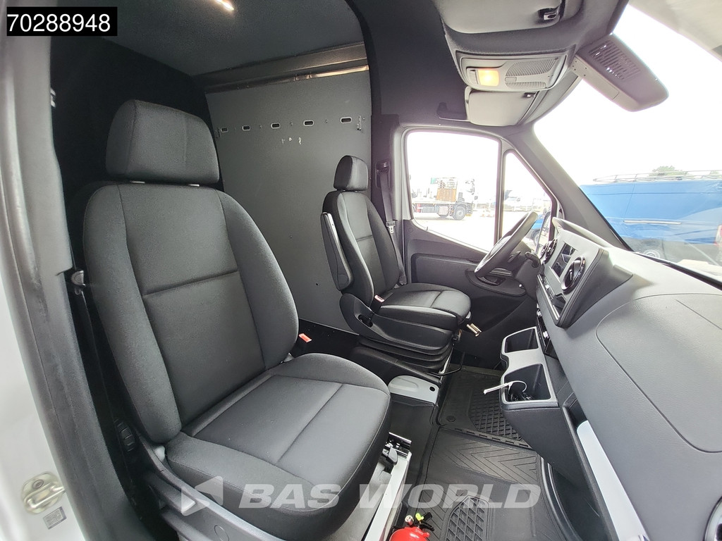 Mercedes-Benz Sprinter 316 CDI Automaat L3H2 160PK Airco Cruise Camera Parkeersensoren MBUX CarPlay Standkachel Euro6 L3 10m3 Airco Cruise control 12