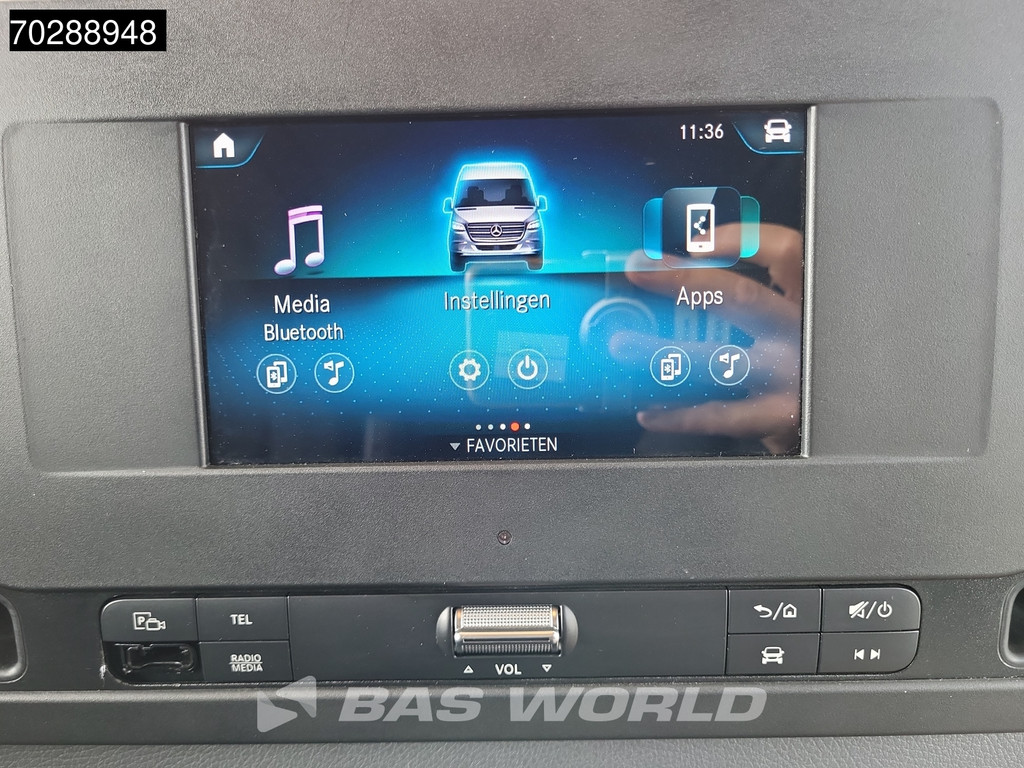 Mercedes-Benz Sprinter 316 CDI Automaat L3H2 160PK Airco Cruise Camera Parkeersensoren MBUX CarPlay Standkachel Euro6 L3 10m3 Airco Cruise control 15