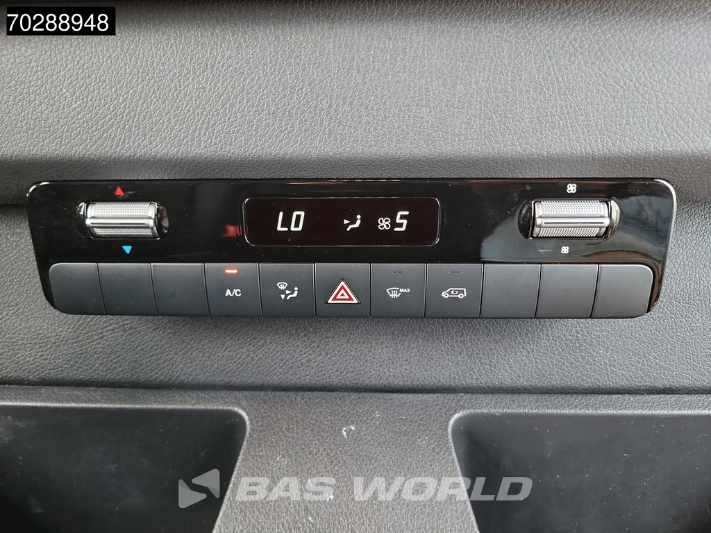 Mercedes-Benz Sprinter 316 CDI Automaat L3H2 160PK Airco Cruise Camera Parkeersensoren MBUX CarPlay Standkachel Euro6 L3 10m3 Airco Cruise control 18