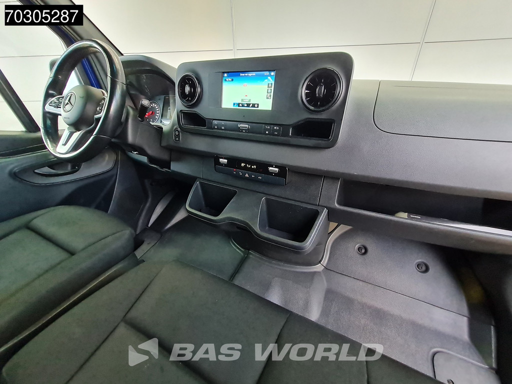 Mercedes-Benz Sprinter 316 CDI DHollandia Laadklep Automaat L2H2 Navi Airco Cruise Camera MBUX CarPlay APK 08-2026 Euro6 L2 Airco Cruise control 12