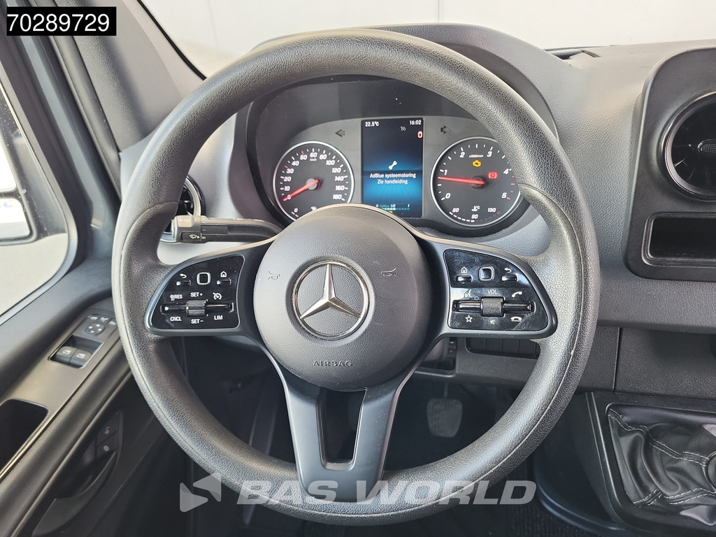 Mercedes-Benz Sprinter 316 CDI Laadklep Bakwagen Airco Camera MBUX CarPlay Euro6 Meubelbak Koffer 19m3 Airco Cruise control 15