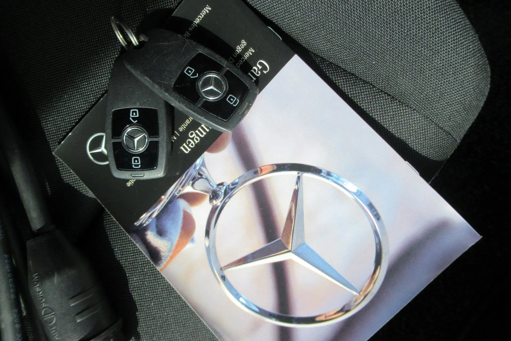 Mercedes-Benz Sprinter 317 CDI Koel / Vries/ verwarmen Carrier Xarios 350 + 220 volt nacht stekkerL2/H2 12