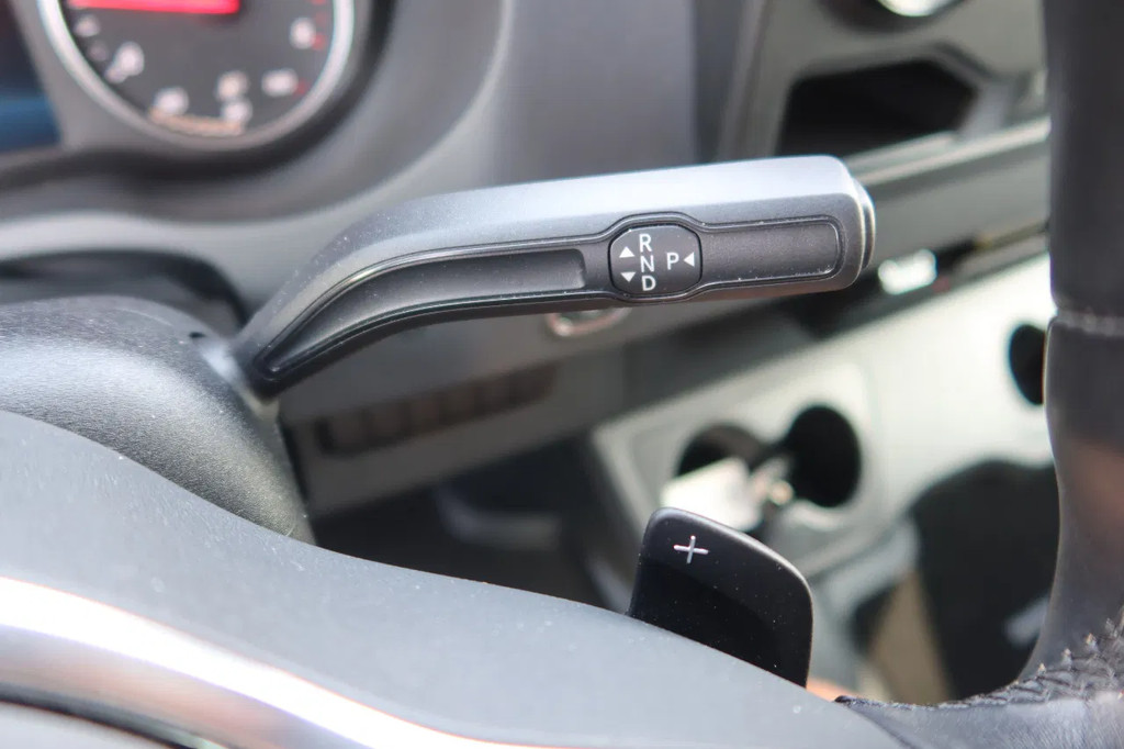 Mercedes-Benz Sprinter 317 Koel/Vries L2/H2 220 Volt stekker 11