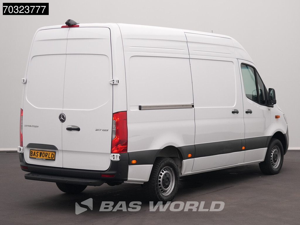 Mercedes-Benz Sprinter 317 CDI 2025-Model Automaat L2H2 170PK LED Xenon Navi Airco Cruise Camera MBUX CarPlay Parkeersensoren Stoelverwarming Euro6 L2 Airco Cruise control 2