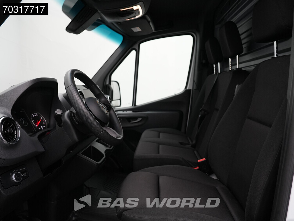 Mercedes-Benz Sprinter 317 CDI 2025-Model Automaat L2H2 170PK LED Xenon Navi Airco Cruise Camera MBUX CarPlay Parkeersensoren Stoelverwarming Euro6 L2 Airco Cruise control 3