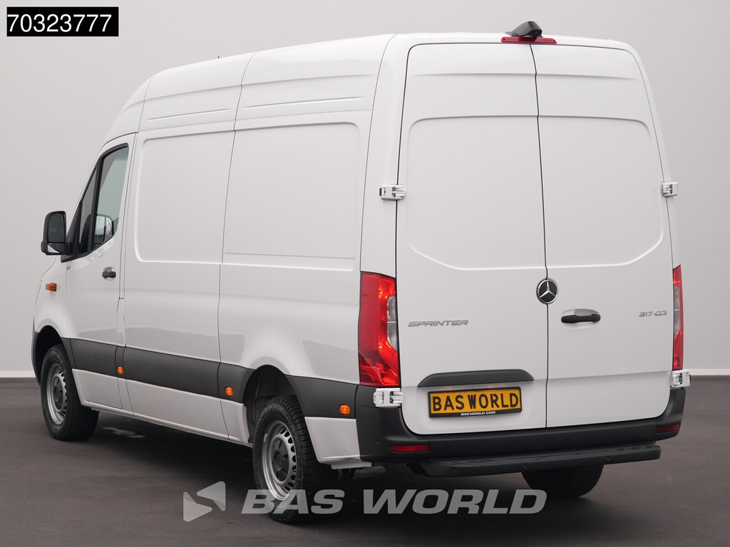 Mercedes-Benz Sprinter 317 CDI 2025-Model Automaat L2H2 170PK LED Xenon Navi Airco Cruise Camera MBUX CarPlay Parkeersensoren Stoelverwarming Euro6 L2 Airco Cruise control 6