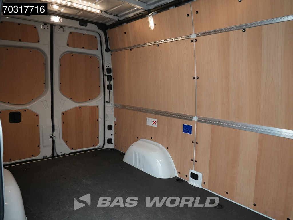 Mercedes-Benz Sprinter 317 CDI 2025 Model Automaat L2H2 170PK LED Xenon Navi Airco Cruise Camera 10inch MBUX CarPlay Parkeersensoren v+a Stoelverwarming Euro6 L2 Airco Cruise control 11