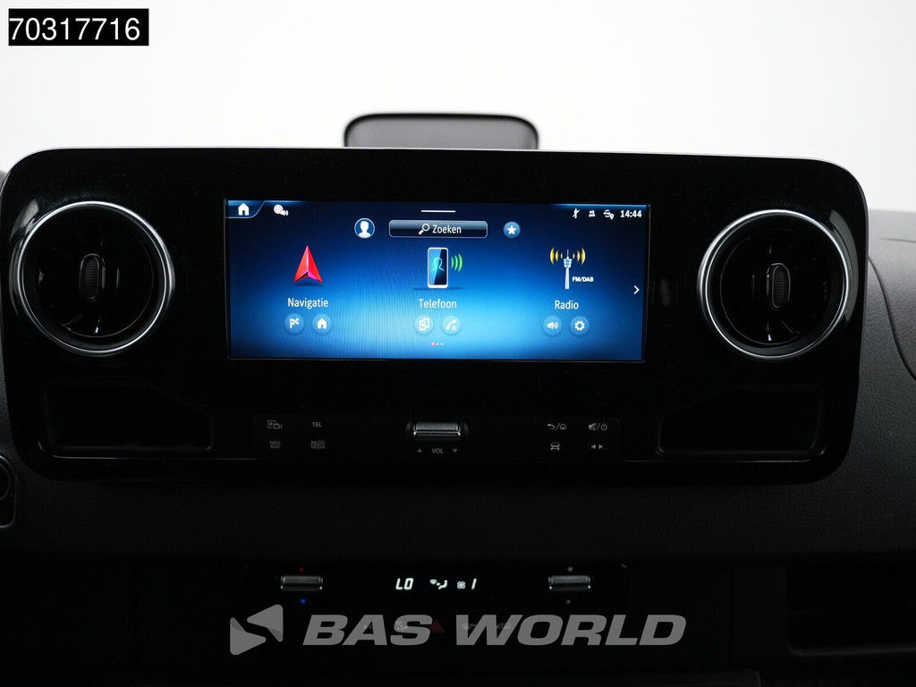 Mercedes-Benz Sprinter 317 CDI 2025 Model Automaat L2H2 170PK LED Xenon Navi Airco Cruise Camera 10inch MBUX CarPlay Parkeersensoren v+a Stoelverwarming Euro6 L2 Airco Cruise control 16