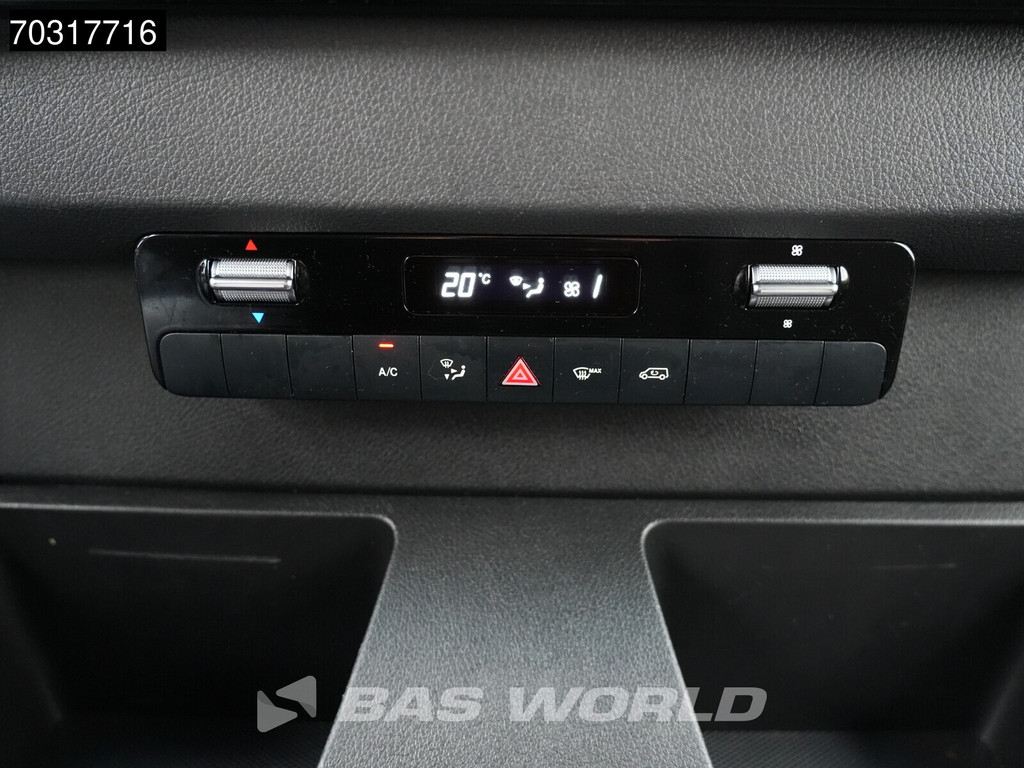Mercedes-Benz Sprinter 317 CDI 2025 Model Automaat L2H2 170PK LED Xenon Navi Airco Cruise Camera 10inch MBUX CarPlay Parkeersensoren v+a Stoelverwarming Euro6 L2 Airco Cruise control 17