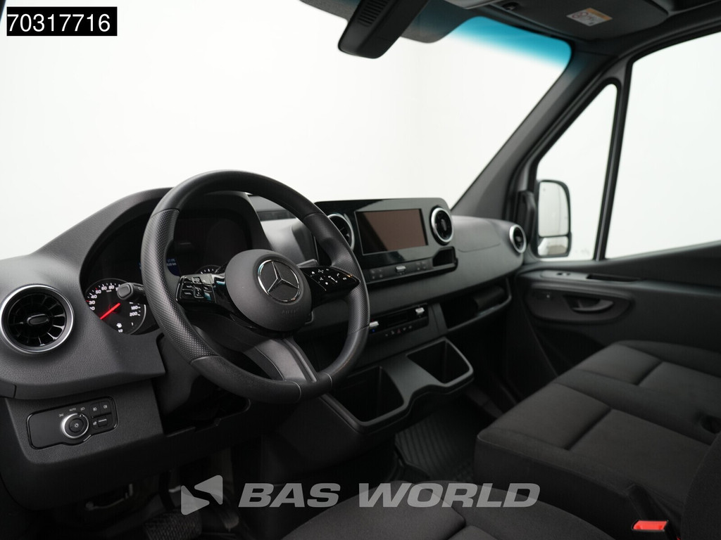 Mercedes-Benz Sprinter 317 CDI 2025 Model Automaat L2H2 170PK LED Xenon Navi Airco Cruise Camera 10inch MBUX CarPlay Parkeersensoren v+a Stoelverwarming Euro6 L2 Airco Cruise control 5
