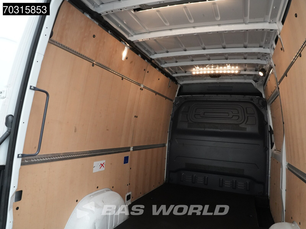 Mercedes-Benz Sprinter 317 CDI Automaat 2025 Model L2H2 170PK LED Navi Airco Cruise Camera 10inch MBUX CarPlay Parkeersensoren Stoelverwarming Euro6 L2 Airco Cruise control 7