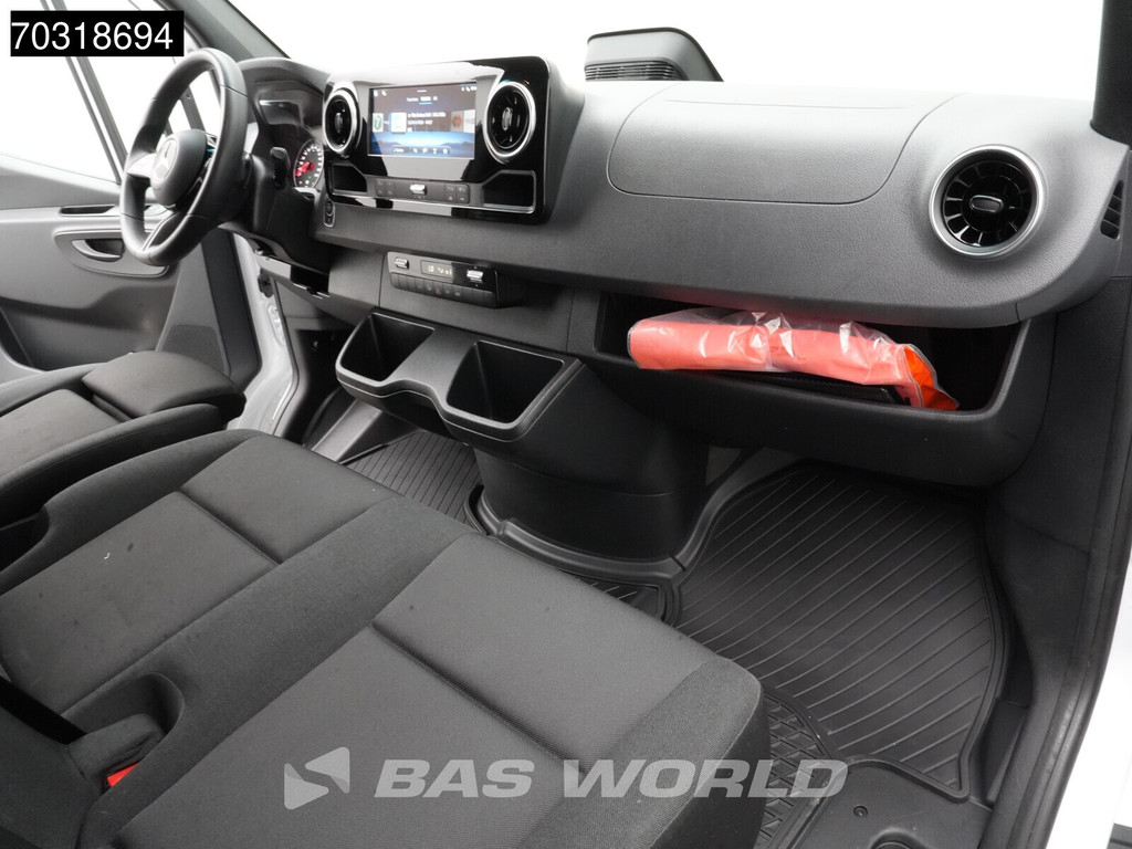 Mercedes-Benz Sprinter 317 CDI Automaat 2025 Model L2H2 170PK Navi Airco Cruise Camera 10inch MBUX CarPlay Parkeersensoren Stoelverwarming Euro6 L2 PRO Airco Cruise control 13