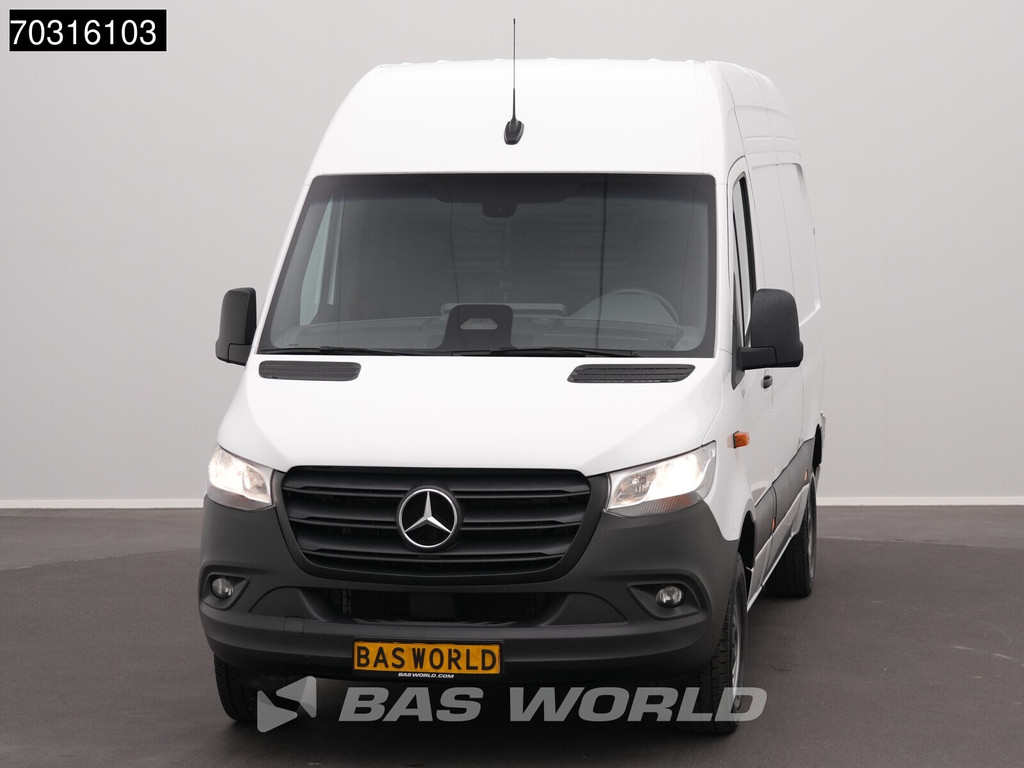 Mercedes-Benz Sprinter 317 CDI Automaat 2025 Model L2H2 170PK Navi Airco Cruise Camera MBUX CarPlay Stoelverwarming Euro6 L2 Airco Cruise control 12