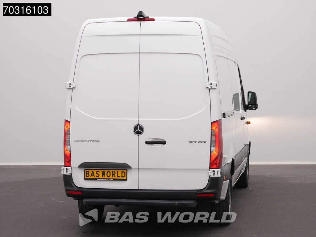 Mercedes-Benz Sprinter 317 CDI Automaat 2025 Model L2H2 170PK Navi Airco Cruise Camera MBUX CarPlay Stoelverwarming Euro6 L2 Airco Cruise control 13
