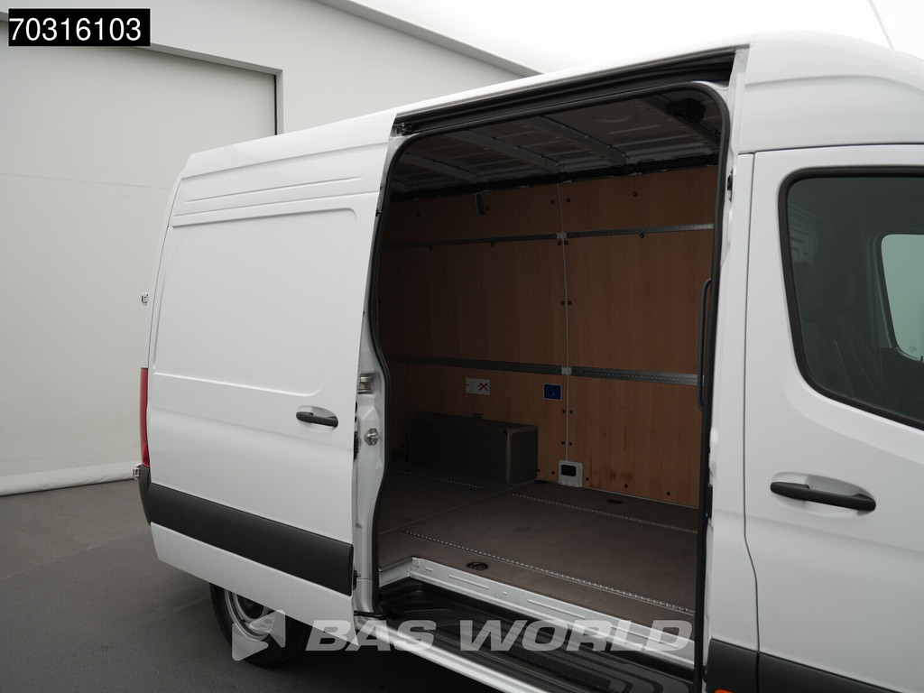 Mercedes-Benz Sprinter 317 CDI Automaat 2025 Model L2H2 170PK Navi Airco Cruise Camera MBUX CarPlay Stoelverwarming Euro6 L2 Airco Cruise control 21