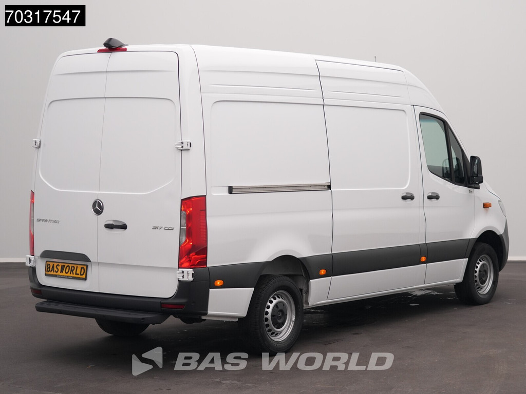 Mercedes-Benz Sprinter 317 CDI Automaat 2025 Model L2H2 LED Navi Airco Cruise Camera 10inch MBUX Parkeersensoren v+a Euro6 L2 Airco Cruise control 2