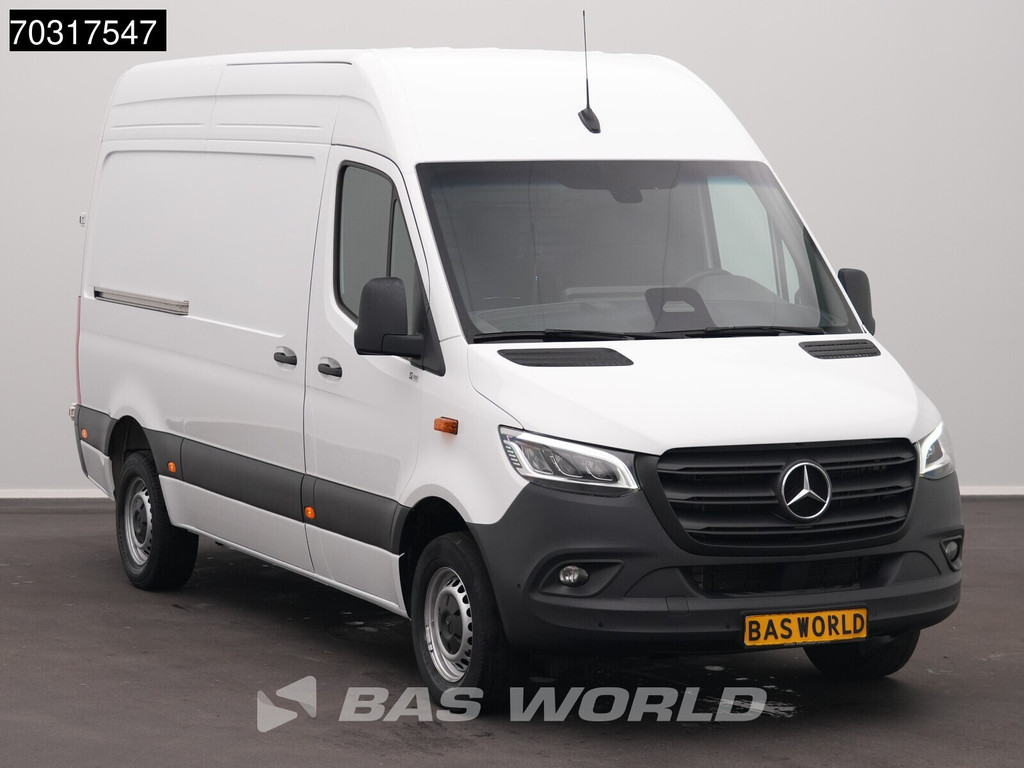 Mercedes-Benz Sprinter 317 CDI Automaat 2025 Model L2H2 LED Navi Airco Cruise Camera 10inch MBUX Parkeersensoren v+a Euro6 L2 Airco Cruise control 8