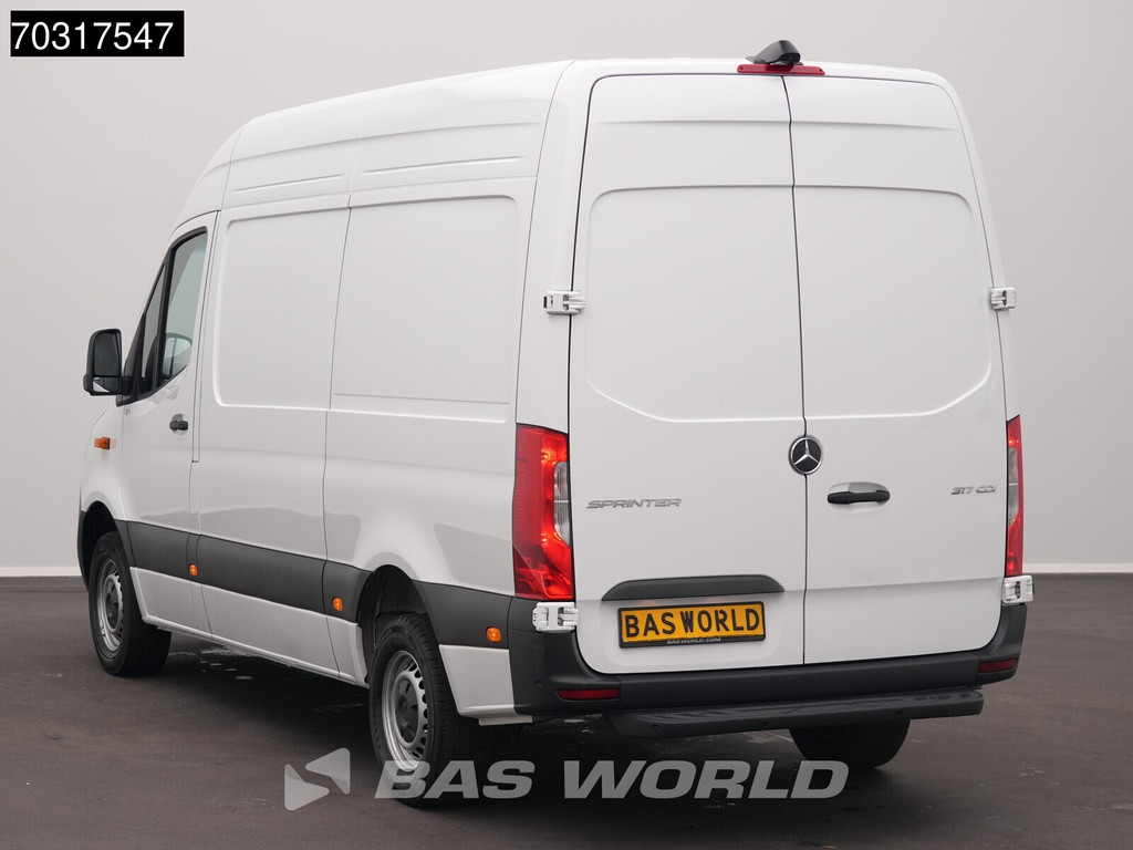 Mercedes-Benz Sprinter 317 CDI Automaat 2025 Model L2H2 LED Navi Airco Cruise Camera 10inch MBUX Parkeersensoren v+a Euro6 L2 Airco Cruise control 9