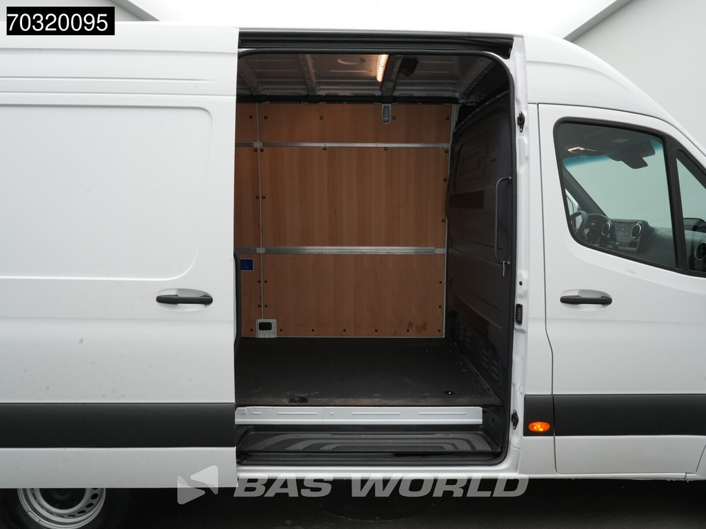 Mercedes-Benz Sprinter 317 CDI Automaat 2025 Model L2H2 Navi LED Airco Cruise Camera Parkeersensoren 10inch MBUX CarPlay Stoelverwarming Euro6 L2 Airco Cruise control 10