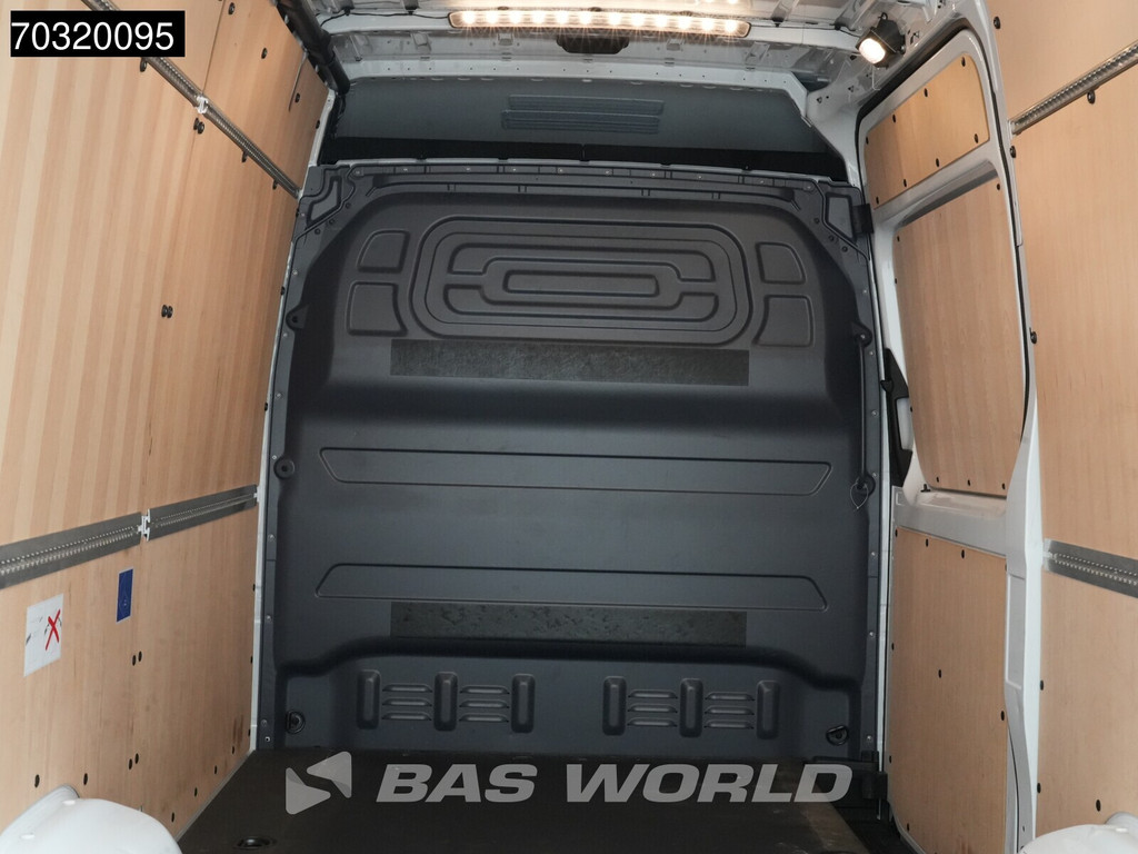 Mercedes-Benz Sprinter 317 CDI Automaat 2025 Model L2H2 Navi LED Airco Cruise Camera Parkeersensoren 10inch MBUX CarPlay Stoelverwarming Euro6 L2 Airco Cruise control 11