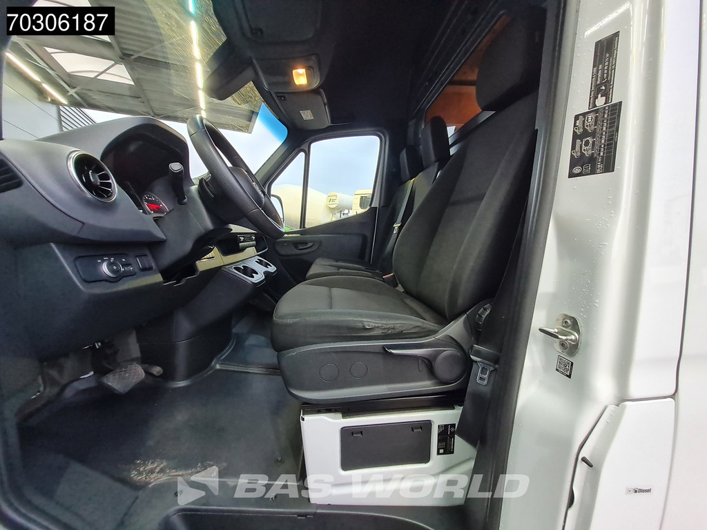 Mercedes-Benz Sprinter 317 CDI Automaat 2025 Model L3H2 Airco Cruise Camera Parkeersensoren 10inch MBUX CarPlay Euro6 L3 Airco Cruise control 11