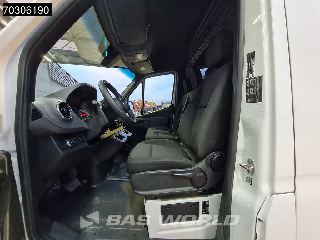 Mercedes-Benz Sprinter 317 CDI Automaat 2025 Model L3H2 Airco Cruise Camera Parkeersensoren 10inch MBUX CarPlay Euro6 L3 Airco Cruise control 11