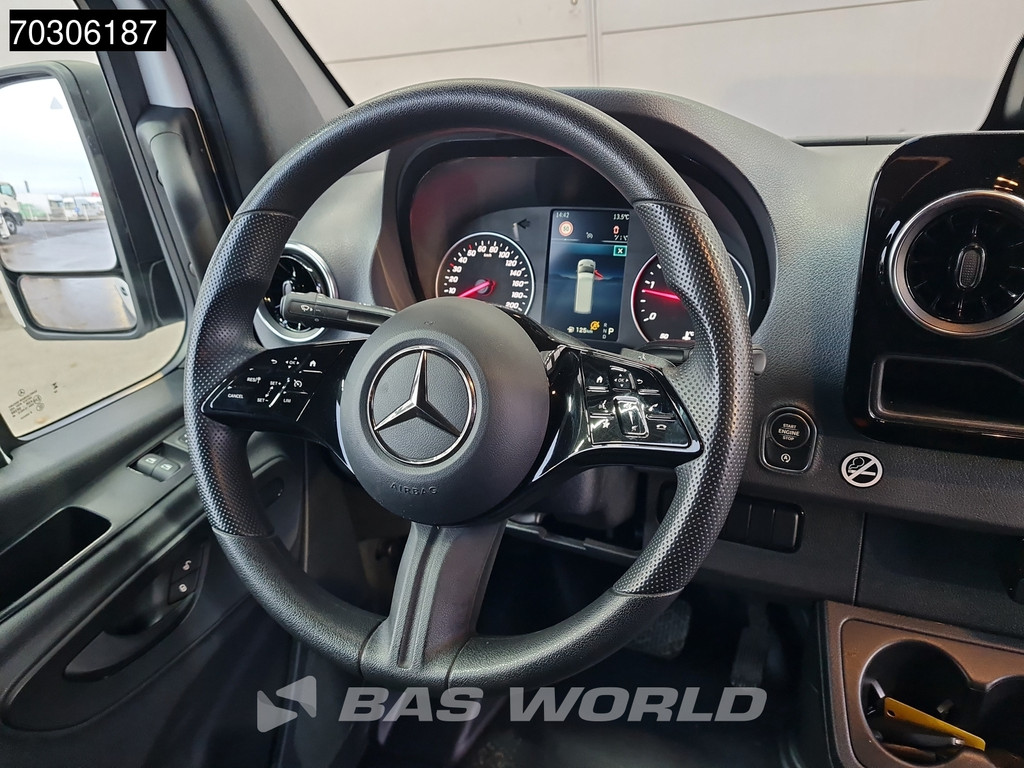 Mercedes-Benz Sprinter 317 CDI Automaat 2025 Model L3H2 Airco Cruise Camera Parkeersensoren 10inch MBUX CarPlay Euro6 L3 Airco Cruise control 17