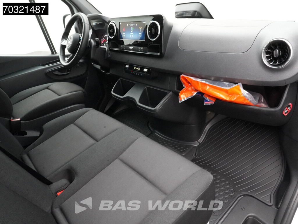 Mercedes-Benz Sprinter 317 CDI Automaat 2025 Model LED L2H2 Navi Airco Cruise Camera 10inch MBUX CarPlay Parkeersensoren 170PK Euro6 L2 Airco Cruise control 12