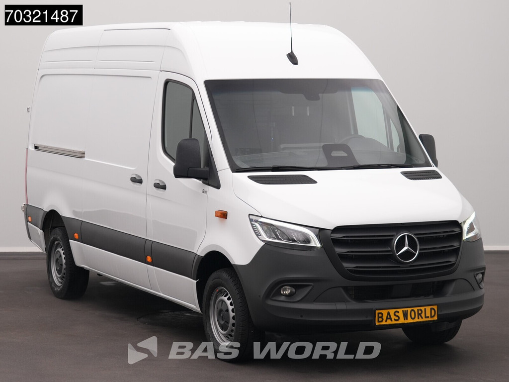 Mercedes-Benz Sprinter 317 CDI Automaat 2025 Model LED L2H2 Navi Airco Cruise Camera 10inch MBUX CarPlay Parkeersensoren 170PK Euro6 L2 Airco Cruise control 6