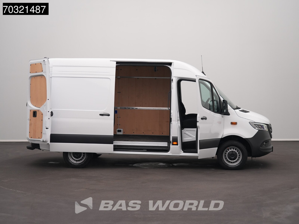Mercedes-Benz Sprinter 317 CDI Automaat 2025 Model LED L2H2 Navi Airco Cruise Camera 10inch MBUX CarPlay Parkeersensoren 170PK Euro6 L2 Airco Cruise control 8