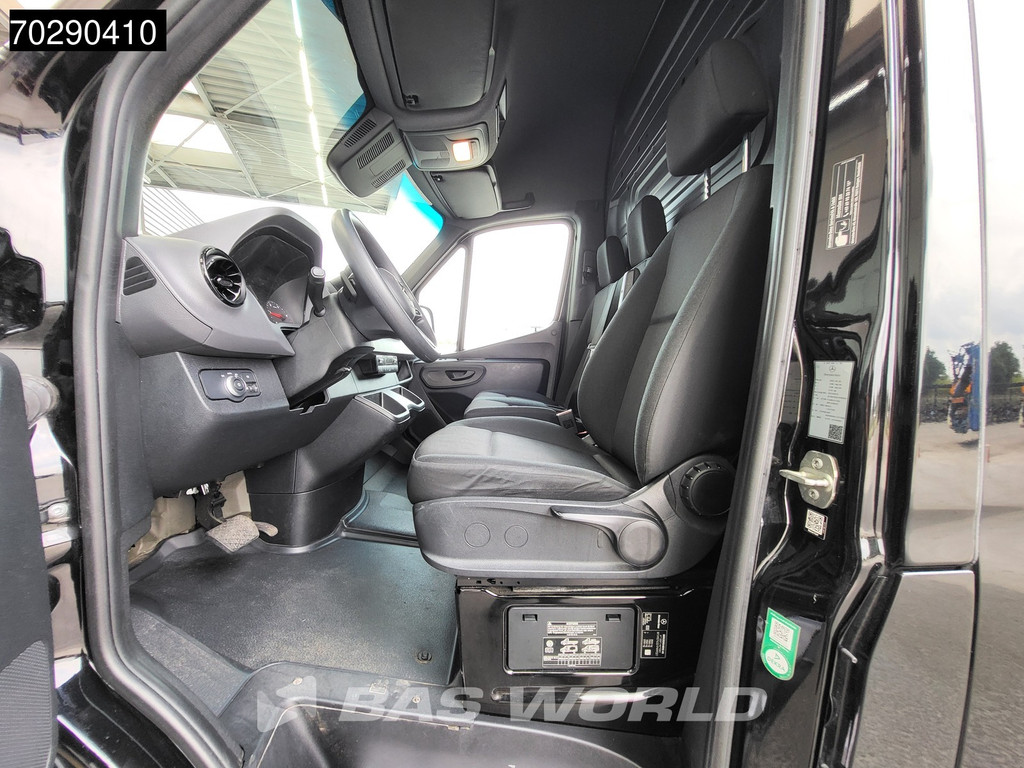 Mercedes-Benz Sprinter 317 CDI Automaat 3,5t Trekhaak L2H2 170PK Airco Camera MBUX Euro6 L2 12m3 Airco Trekhaak 11