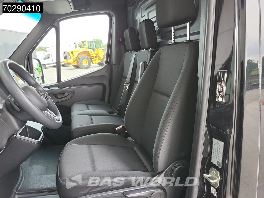Mercedes-Benz Sprinter 317 CDI Automaat 3,5t Trekhaak L2H2 170PK Airco Camera MBUX Euro6 L2 12m3 Airco Trekhaak 12