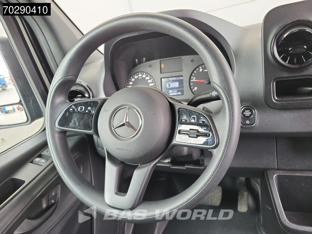 Mercedes-Benz Sprinter 317 CDI Automaat 3,5t Trekhaak L2H2 170PK Airco Camera MBUX Euro6 L2 12m3 Airco Trekhaak 18