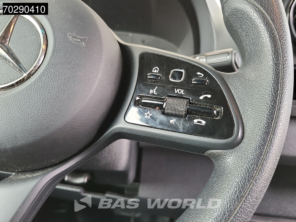 Mercedes-Benz Sprinter 317 CDI Automaat 3,5t Trekhaak L2H2 170PK Airco Camera MBUX Euro6 L2 12m3 Airco Trekhaak 20